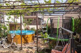 Гостиница Гостевой дом Александр Геленджик Домик бунгало-8