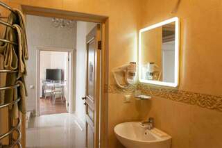 Гостиница Гостевой дом Александр Геленджик Люкс-4